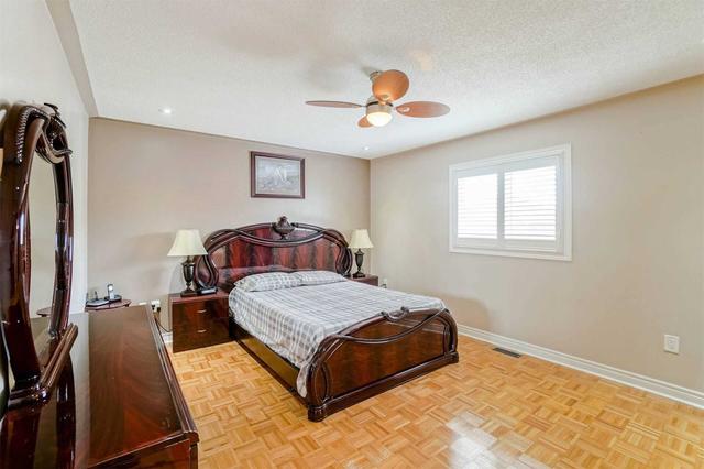 9 Avalanche Cres, House detached with 4 bedrooms, 4 bathrooms and 6 parking in Brampton ON | Image 10