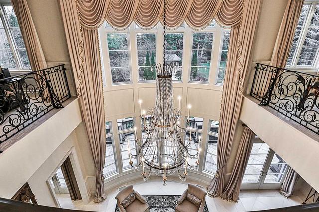 19 High Point Rd, House detached with 6 bedrooms, 12 bathrooms and 30 parking in Toronto ON | Image 14