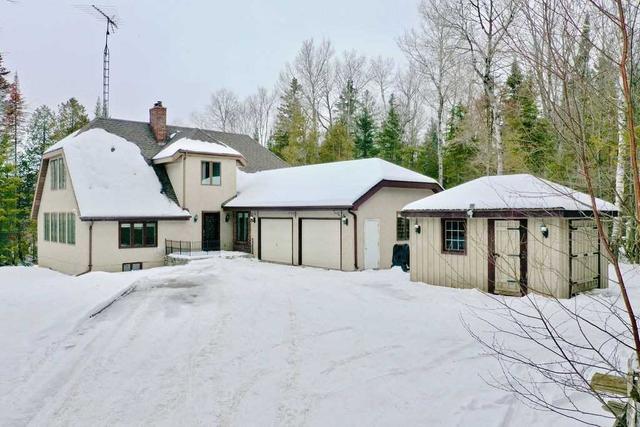 969 King's Wharf Rd, House detached with 4 bedrooms, 3 bathrooms and 10 parking in Kawartha Lakes ON | Image 12