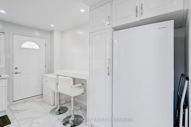 43 North Bonnington Ave, House semidetached with 3 bedrooms, 3 bathrooms and 4 parking in Toronto ON | Image 9