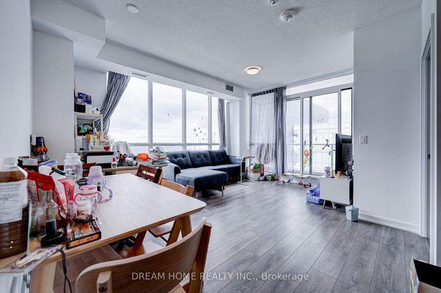 2402 - 32 Forest Manor Rd, Condo with 2 bedrooms, 2 bathrooms and 0 parking in Toronto ON | Image 11