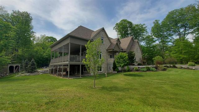 119 Fawn Brook Drive, Home with 6 bedrooms, 4 bathrooms and null parking in South Frontenac ON | Image 2