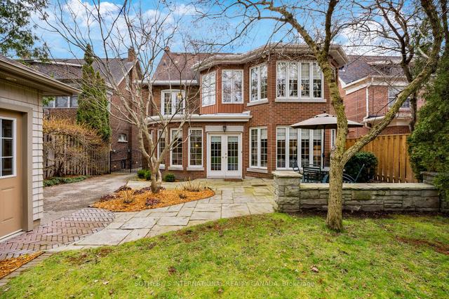 80 Douglas Dr, House detached with 5 bedrooms, 5 bathrooms and 3 parking in Toronto ON | Image 22