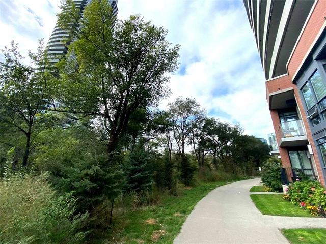 305 - 2212 Lake Shore Blvd W, Condo with 1 bedrooms, 1 bathrooms and 1 parking in Toronto ON | Image 7