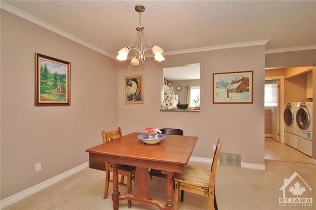 44 Lightfoot Place, Townhouse with 3 bedrooms, 3 bathrooms and 2 parking in Ottawa ON | Image 8