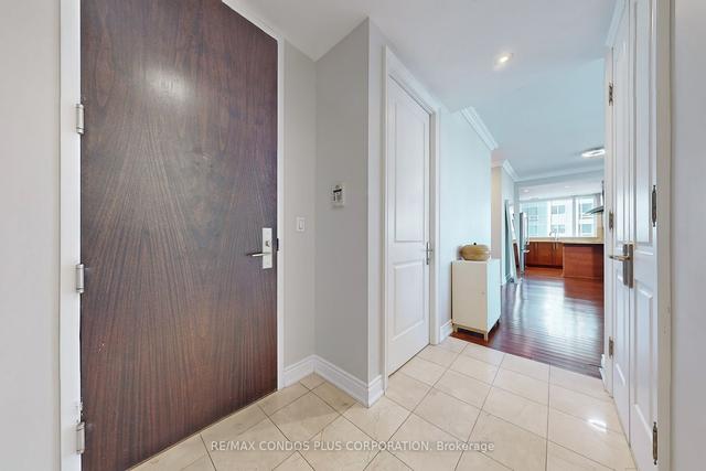 4202 - 761 Bay St, Condo with 2 bedrooms, 3 bathrooms and 1 parking in Toronto ON | Image 27