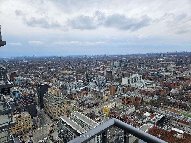 4702 - 108 Peter St, Condo with 3 bedrooms, 2 bathrooms and 1 parking in Toronto ON | Image 9
