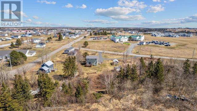 4 Green Street, House detached with 2 bedrooms, 1 bathrooms and null parking in Souris PE | Image 37