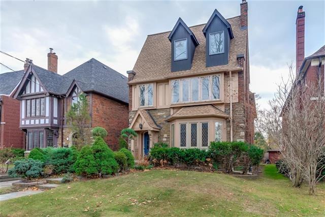 upper - 31 Whitehall Rd, House detached with 4 bedrooms, 2 bathrooms and 1 parking in Toronto ON | Image 1