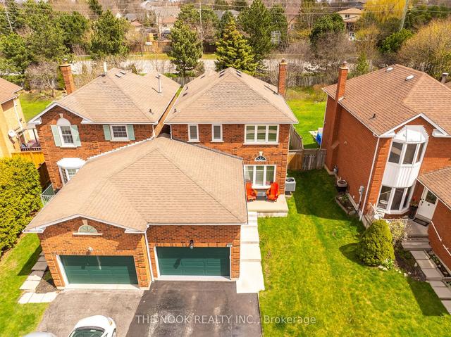 82 Erickson Dr, House detached with 3 bedrooms, 4 bathrooms and 5 parking in Whitby ON | Image 35
