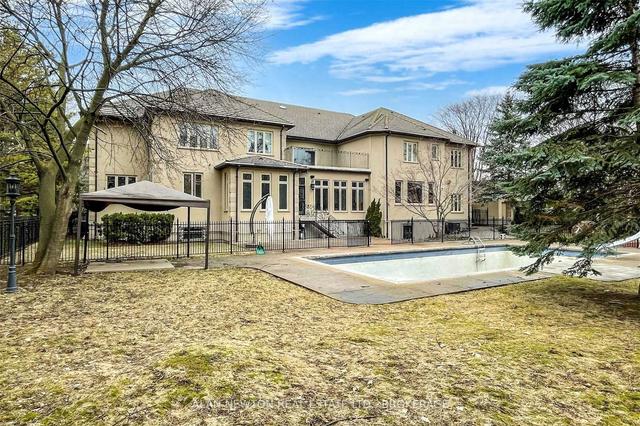 32 Thornbank Rd, House detached with 7 bedrooms, 12 bathrooms and 14 parking in Vaughan ON | Image 32