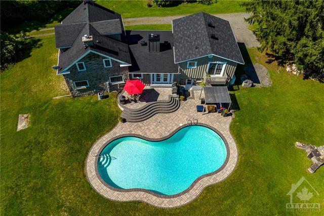 2415 County Rd 20 Road, House detached with 3 bedrooms, 3 bathrooms and 12 parking in North Grenville ON | Image 25