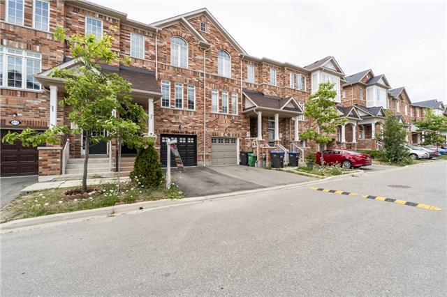 416 Aspendale Cres, House attached with 3 bedrooms, 3 bathrooms and 2 parking in Mississauga ON | Image 1