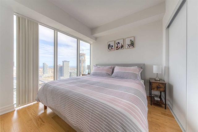 4008 - 8 The Esplanade Ave, Condo with 2 bedrooms, 2 bathrooms and 1 parking in Toronto ON | Image 19