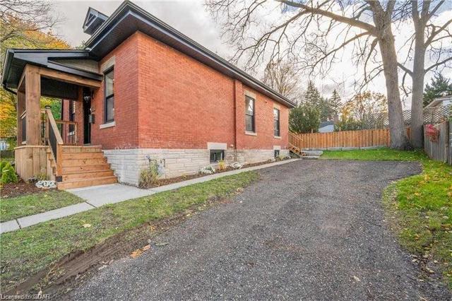 122 Stuart St, House detached with 3 bedrooms, 2 bathrooms and 3 parking in Guelph ON | Image 28
