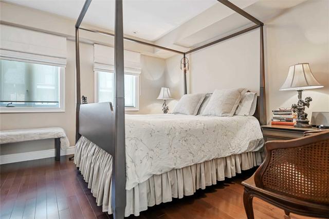 256a Bering Ave, House attached with 3 bedrooms, 2 bathrooms and 2 parking in Toronto ON | Image 4