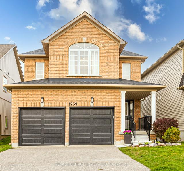 1239 Langley Circ, House detached with 4 bedrooms, 4 bathrooms and 4 parking in Oshawa ON | Image 1