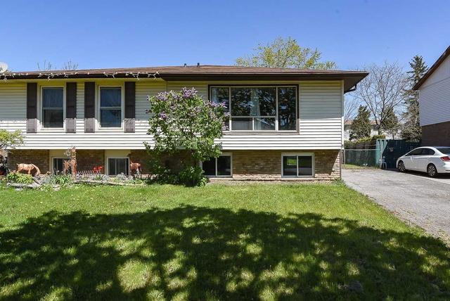 4 Baldwin Circ, House semidetached with 2 bedrooms, 2 bathrooms and 4 parking in Thorold ON | Image 1