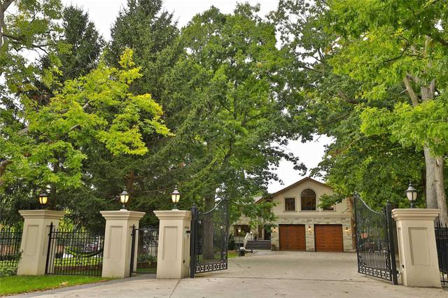 1715 Blythe Rd, House detached with 6 bedrooms, 6 bathrooms and 12 parking in Mississauga ON | Image 3