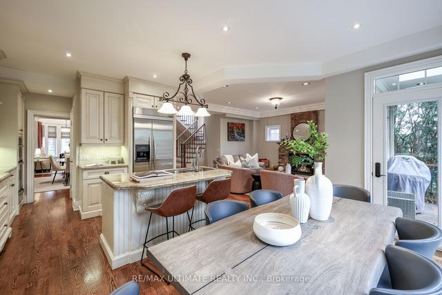 129 Donlea Dr, House detached with 4 bedrooms, 6 bathrooms and 3 parking in Toronto ON | Image 8