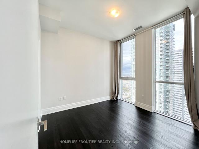 ph4 - 4055 Parkside Village Dr, Condo with 2 bedrooms, 2 bathrooms and 1 parking in Mississauga ON | Image 3