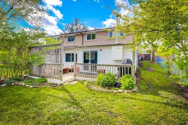 2686 Sherhill Dr, House semidetached with 3 bedrooms, 3 bathrooms and 3 parking in Mississauga ON | Image 33