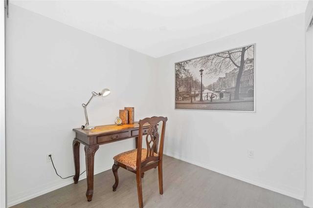 2908 - 251 Jarvis St, Condo with 2 bedrooms, 1 bathrooms and 1 parking in Toronto ON | Image 4