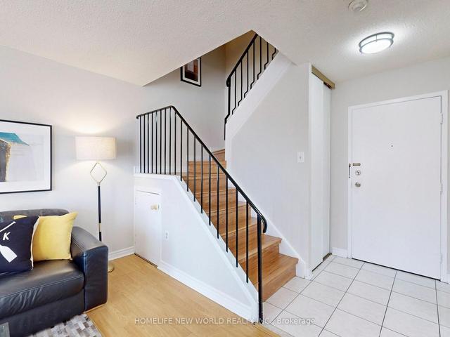 290 - 165 Cherokee Blvd, Townhouse with 3 bedrooms, 2 bathrooms and 1 parking in Toronto ON | Image 8