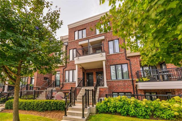 22 - 120 Twenty Fourth St, Townhouse with 2 bedrooms, 3 bathrooms and 1 parking in Toronto ON | Image 1