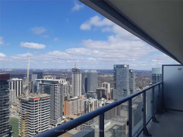 3910 - 2221 Yonge St, Condo with 1 bedrooms, 2 bathrooms and 0 parking in Toronto ON | Image 11