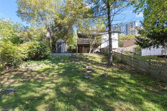 181 Old Carriage Drive, House semidetached with 3 bedrooms, 2 bathrooms and 3 parking in Kitchener ON | Image 29