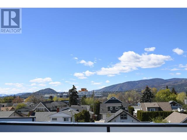 2177 Aberdeen Street, House attached with 3 bedrooms, 2 bathrooms and null parking in Kelowna BC | Image 18
