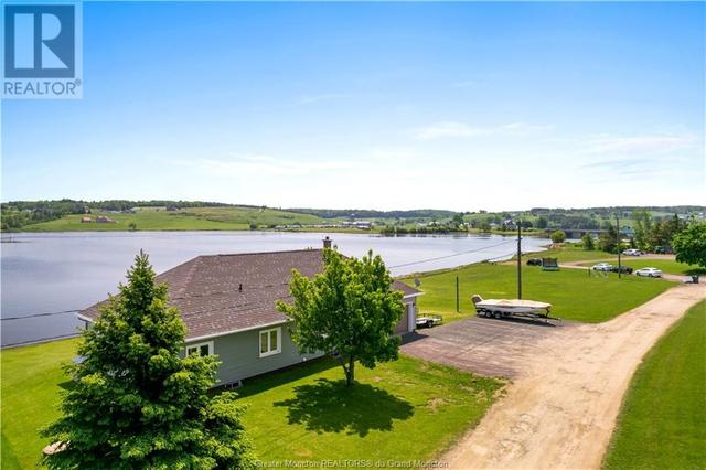 8 Waterfront Lane, House detached with 3 bedrooms, 2 bathrooms and null parking in Saint Mary NB | Image 2