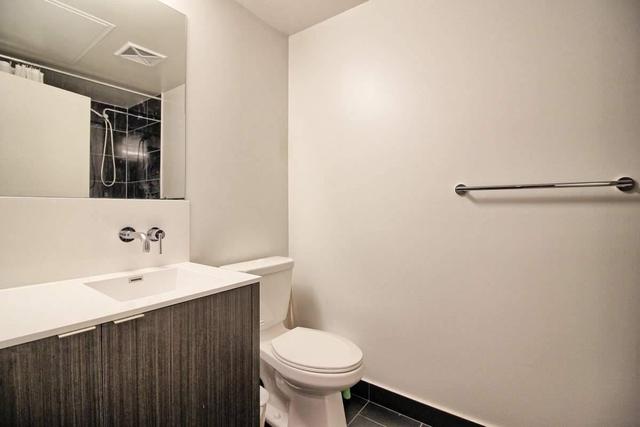 5405 - 100 Harbour St, Condo with 1 bedrooms, 1 bathrooms and 1 parking in Toronto ON | Image 6