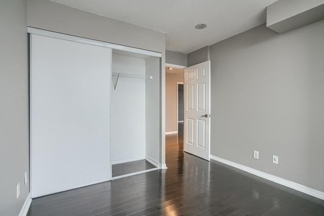 Lph 7 - 3 Michael Power Pl, Condo with 2 bedrooms, 2 bathrooms and 1 parking in Toronto ON | Image 14