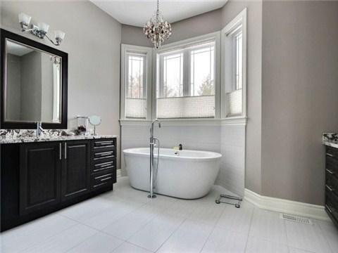 6192 Pebblewoods Dr, House detached with 3 bedrooms, 4 bathrooms and 10 parking in Ottawa ON | Image 16