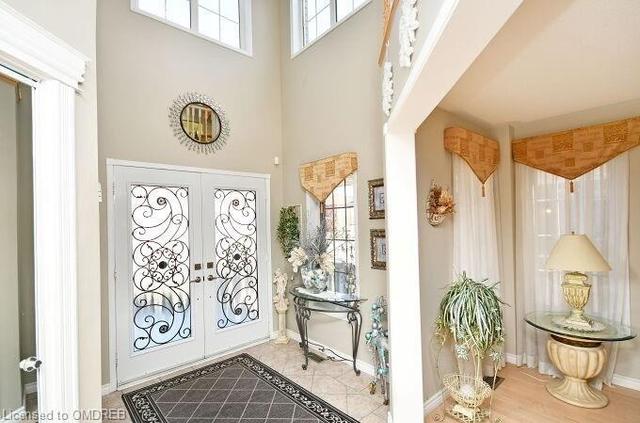 7 Vintage Gate, House detached with 4 bedrooms, 5 bathrooms and 6 parking in Brampton ON | Image 26