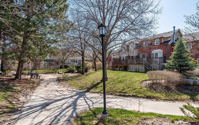 46 Beaumont Pl, Townhouse with 3 bedrooms, 3 bathrooms and 2 parking in Vaughan ON | Image 30