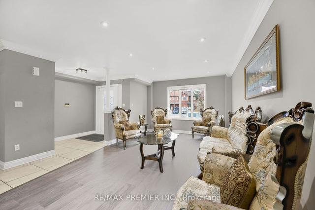 60 Castle Park Blvd, House semidetached with 4 bedrooms, 4 bathrooms and 3 parking in Vaughan ON | Image 38