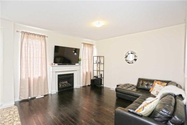 124 Tysonville Circ, House detached with 3 bedrooms, 4 bathrooms and 3 parking in Brampton ON | Image 6