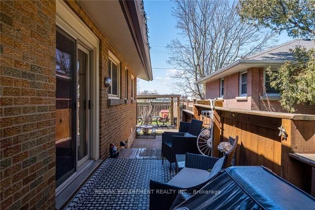 79 Sandalwood Ave, House detached with 4 bedrooms, 2 bathrooms and 5 parking in Hamilton ON | Image 34