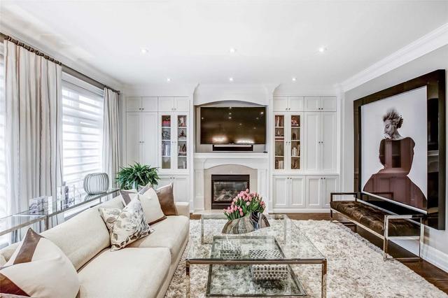 41 Cowley Ave, House detached with 4 bedrooms, 6 bathrooms and 4 parking in Toronto ON | Image 3