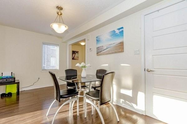 553 Goldenrod Lane, Townhouse with 3 bedrooms, 2 bathrooms and 2 parking in Kitchener ON | Image 8