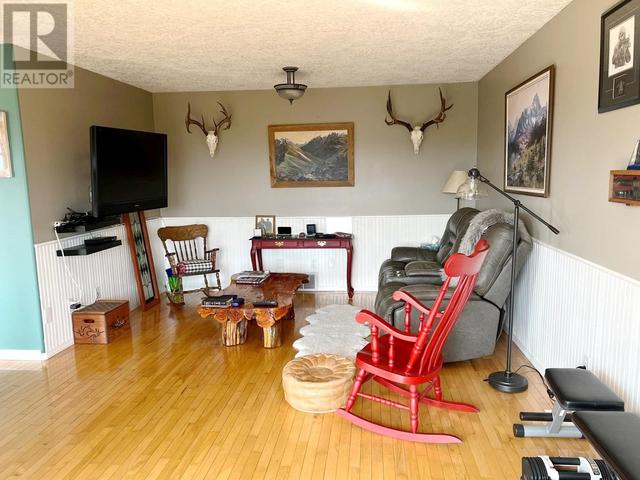 2654 Stenset Road, House detached with 5 bedrooms, 4 bathrooms and null parking in Bulkley Nechako A BC | Image 23