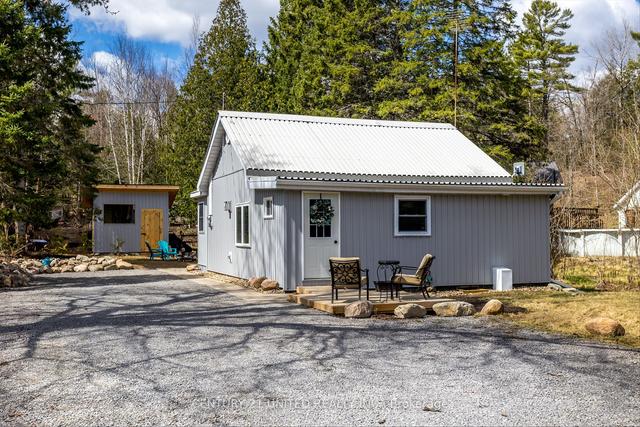 8186 Hwy 28, House detached with 2 bedrooms, 1 bathrooms and 4 parking in North Kawartha ON | Image 1