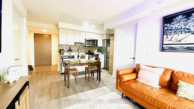 1602 - 10 Wilby Cres, Condo with 2 bedrooms, 2 bathrooms and 1 parking in Toronto ON | Image 6