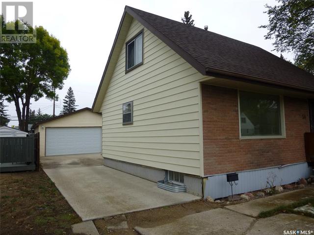 54 Ingersoll Crescent, House detached with 3 bedrooms, 1 bathrooms and null parking in Regina SK | Card Image