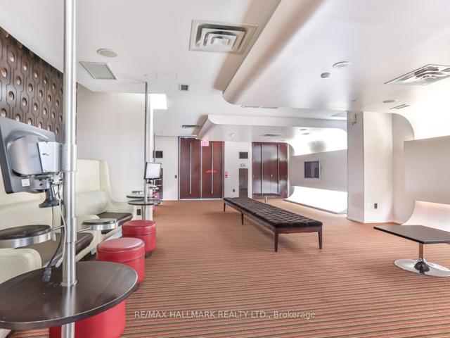 544 - 250 Wellington St W, Condo with 1 bedrooms, 1 bathrooms and 0 parking in Toronto ON | Image 7