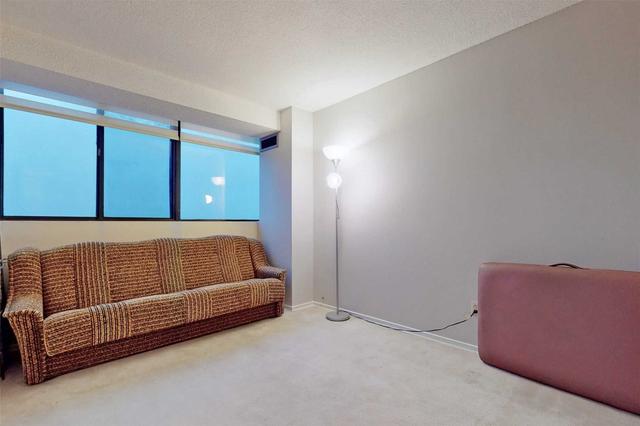 803 - 133 Torresdale Ave, Condo with 3 bedrooms, 2 bathrooms and 1 parking in Toronto ON | Image 4