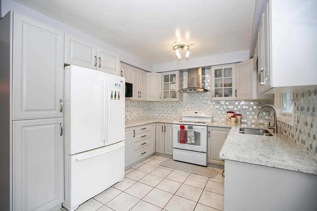 118 Malta Ave, House detached with 4 bedrooms, 4 bathrooms and 6 parking in Brampton ON | Image 6